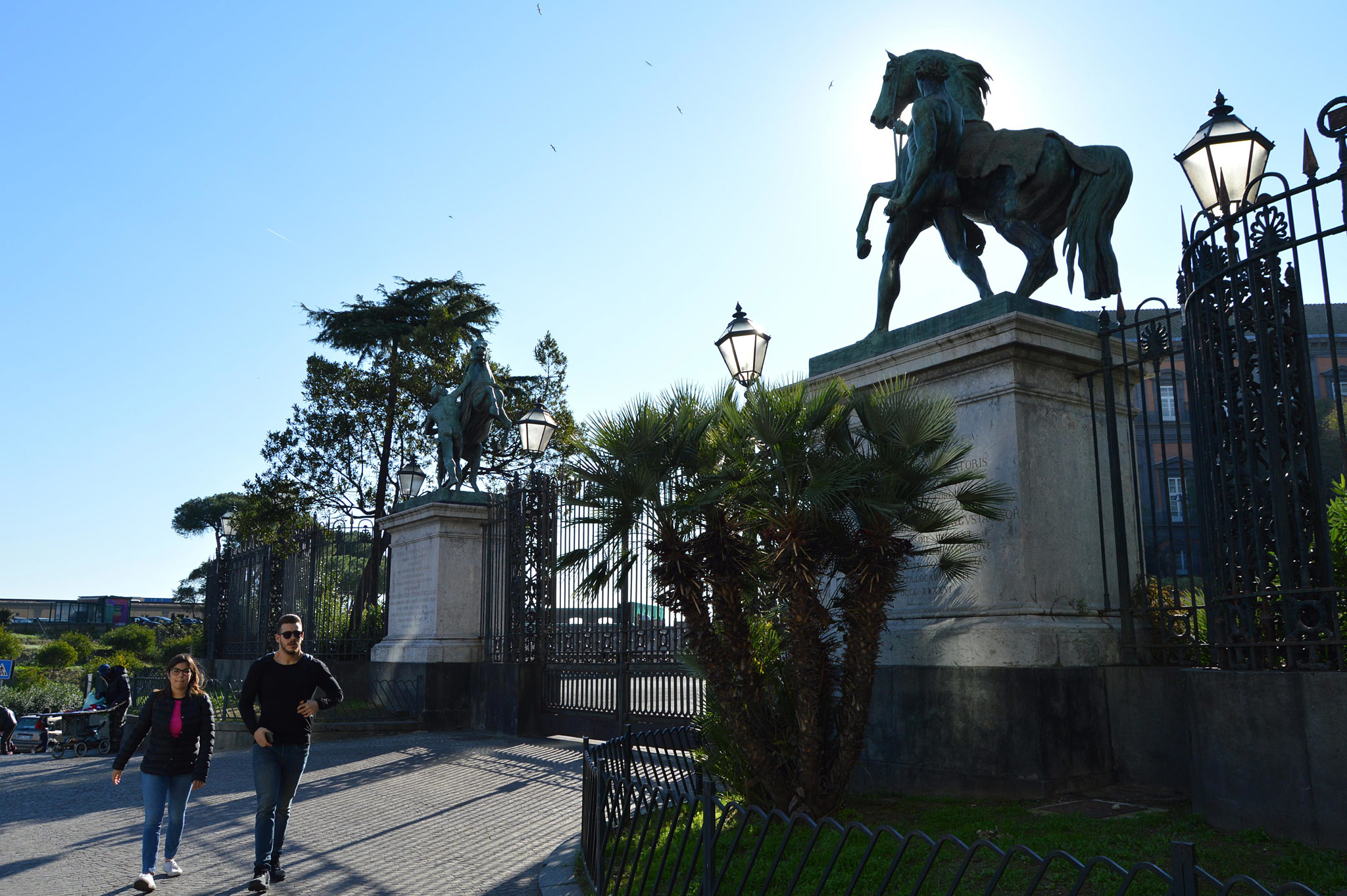 Cavalli di Bronzo, Napoli